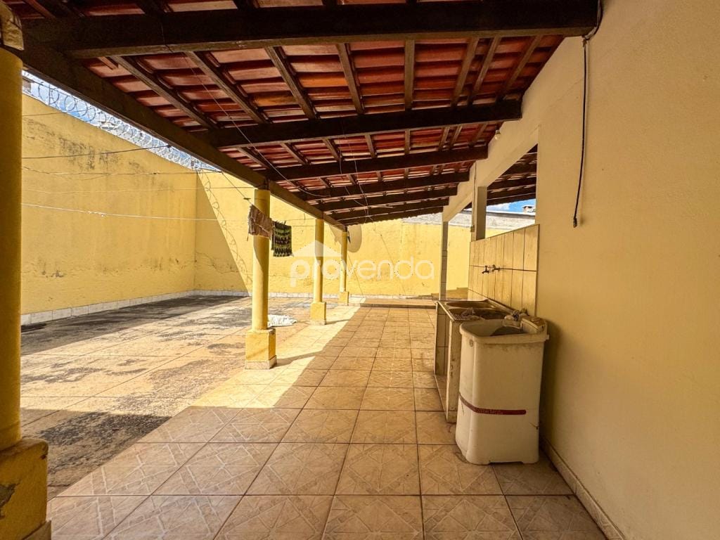 Casa, 3 quartos, 252 m² - Foto 26