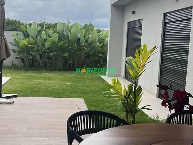 Casa com 600m² 3 quartos e 5 banheiros, à venda, no bairro Condomínio Residencial Colinas do Paratehy em São José dos Campos