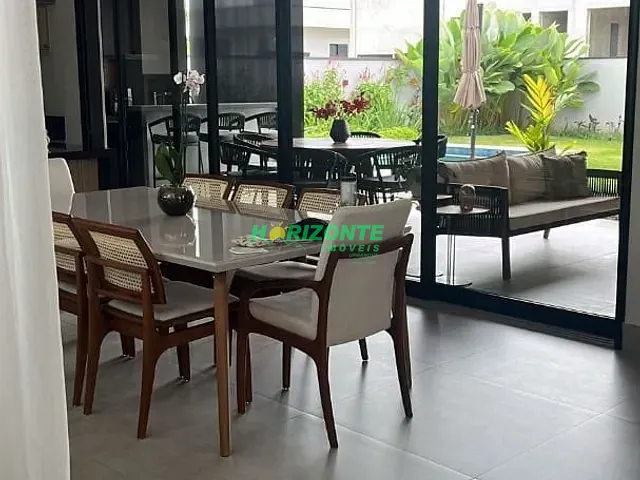 Casa com 600m² 3 quartos e 5 banheiros, à venda, no bairro Condomínio Residencial Colinas do Paratehy em São José dos Campos