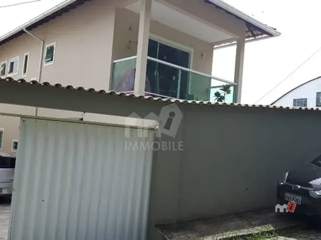 Casa com 117m², à venda, no bairro Bingen em Petrópolis