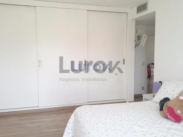 Casa com 1000m² 4 quartos e 2 banheiros, à venda, no bairro Condomínio Vale do Itamaracá em Valinhos