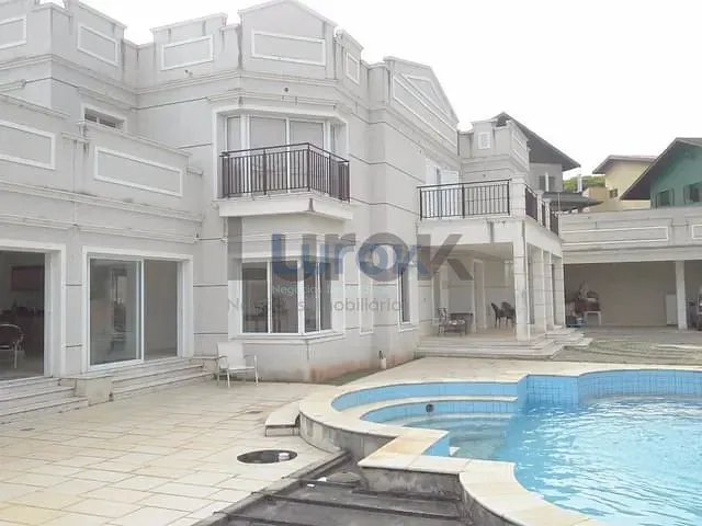 Casa com 1000m² 4 quartos e 2 banheiros, à venda, no bairro Condomínio Vale do Itamaracá em Valinhos