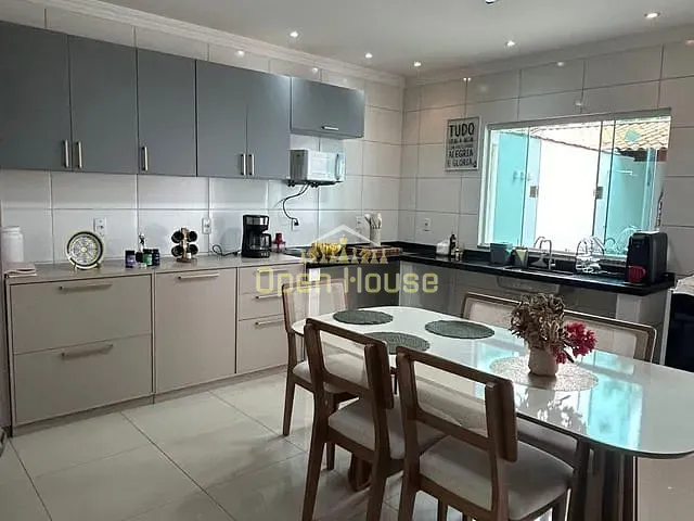 Casa com 158m² 3 quartos e 3 banheiros, à venda, no bairro Aero Clube em Volta Redonda