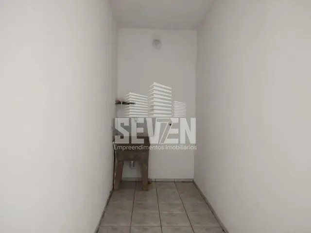 Casa com 252m² 1 quarto e 1 banheiro, à venda, no bairro Vila Industrial em Bauru