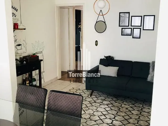 Casa com 288m² 2 quartos e 2 banheiros, à venda, no bairro Uvaranas em Ponta Grossa