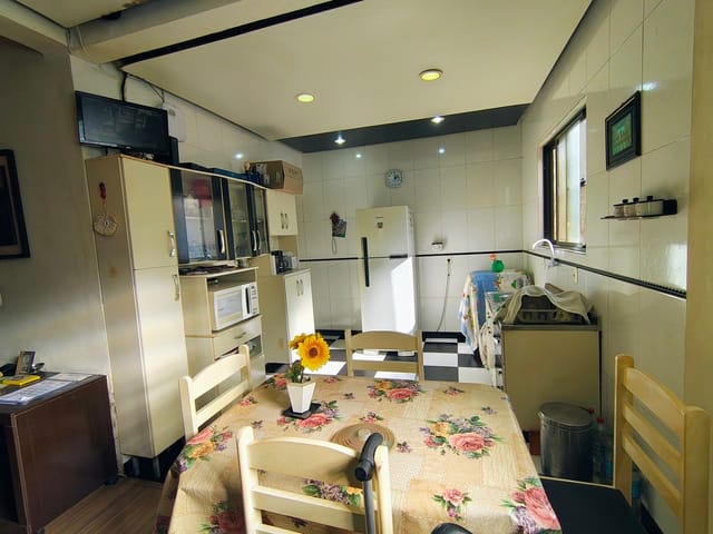 Casa com 300m² 2 quartos e 2 banheiros, à venda, no bairro Areal em Pelotas