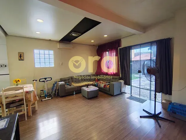Casa com 300m² 2 quartos e 2 banheiros, à venda, no bairro Areal em Pelotas