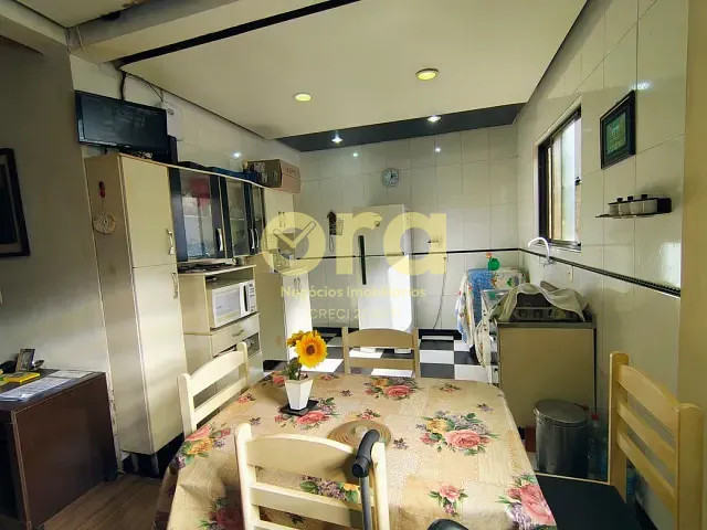Casa com 300m² 2 quartos e 2 banheiros, à venda, no bairro Areal em Pelotas