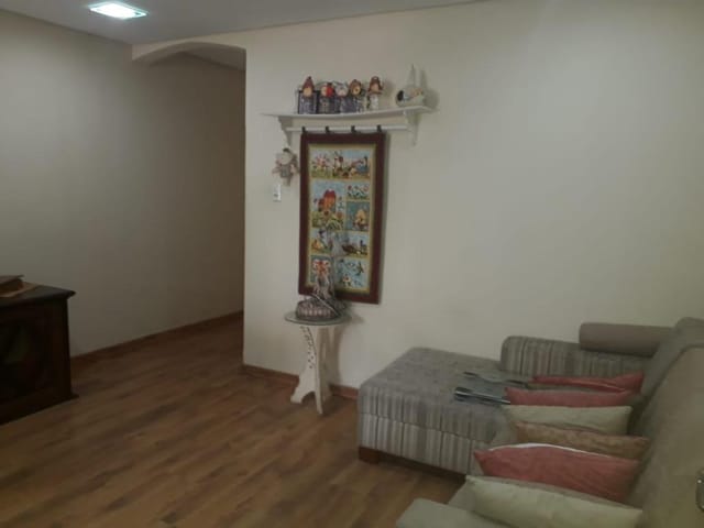 Casa com 300m² 3 quartos e 4 banheiros, à venda, no bairro Centro em Pelotas