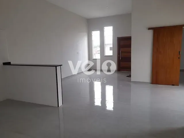 Casa 2 quartos e 2 banheiros, à venda, no bairro Quiririm em Taubaté