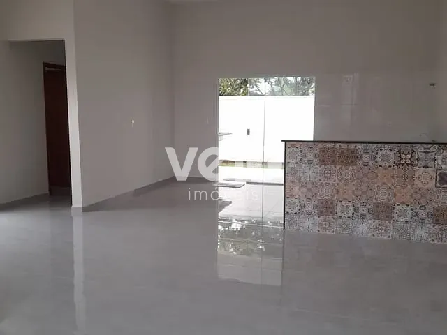 Casa 2 quartos e 2 banheiros, à venda, no bairro Quiririm em Taubaté