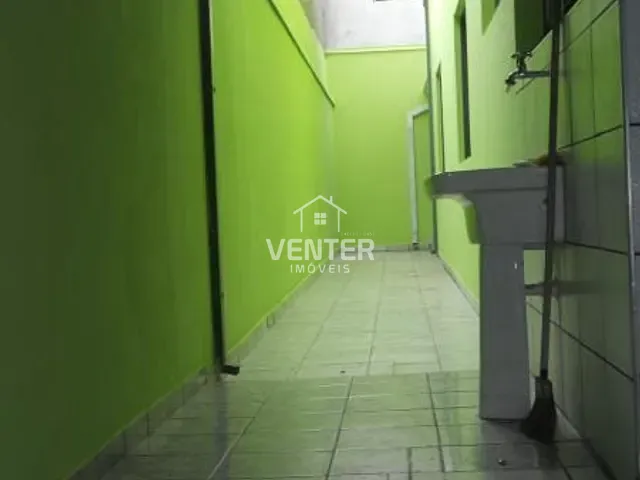 Casa com 125m² 2 quartos e 1 banheiro, para alugar, no bairro Parque São Luís em Taubaté