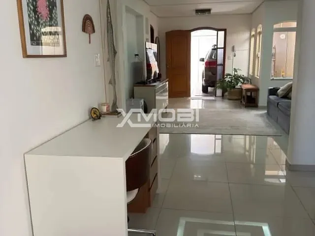 Casa 3 quartos e 2 banheiros, à venda, no bairro Jardim Danúbio em Jundiaí