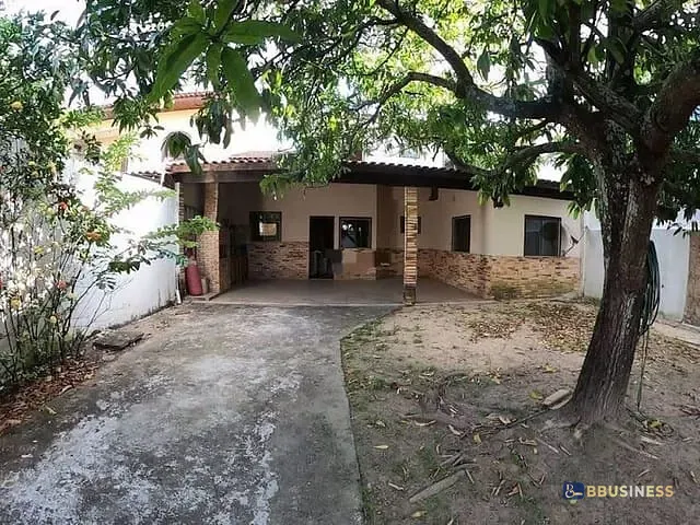 Casa com 180m² 3 quartos e 2 banheiros, à venda, no bairro Parque Julião Nogueira em Campos dos Goytacazes