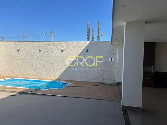 Casa com 300m² 2 quartos e 2 banheiros, à venda, no bairro Parque Laguna II em Formosa