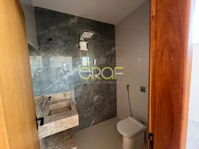 Casa com 300m² 2 quartos e 2 banheiros, à venda, no bairro Parque Laguna II em Formosa