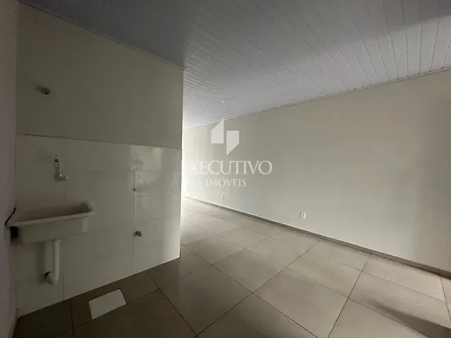 Casa 2 quartos e 2 banheiros, à venda, no bairro Medianeira em Arroio do Meio
