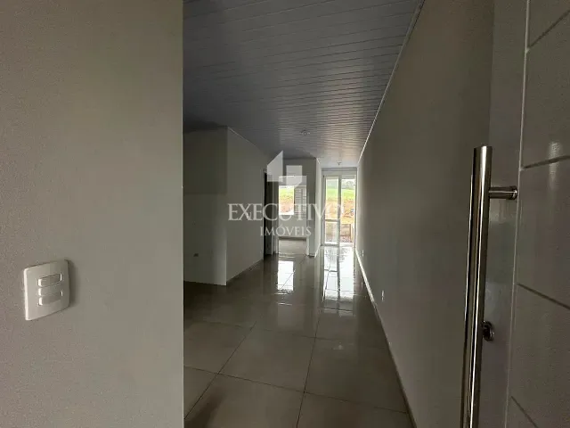 Casa 2 quartos e 2 banheiros, à venda, no bairro Medianeira em Arroio do Meio