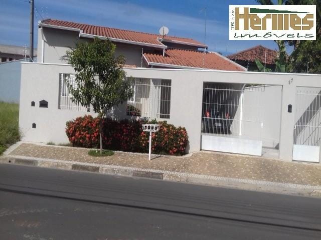 Casa, 3 quartos, 143 m² - Foto 1