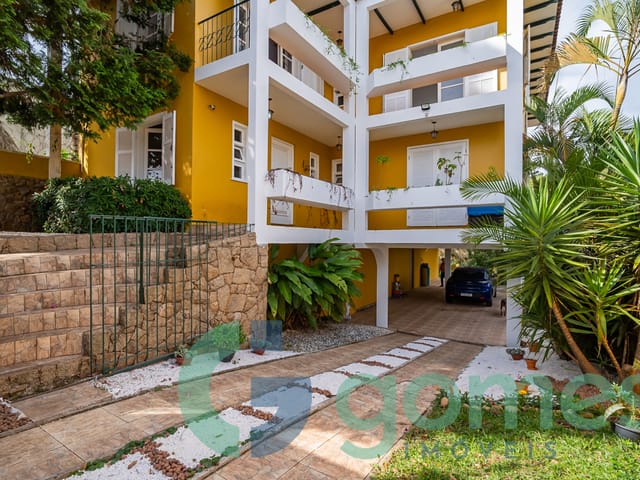 Casa com 605m² 4 quartos e 5 banheiros, à venda, no bairro Bigorrilho em Curitiba
