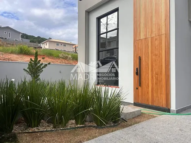 Casa 3 quartos e 1 banheiro, à venda, no bairro São Sebastião em Palhoça