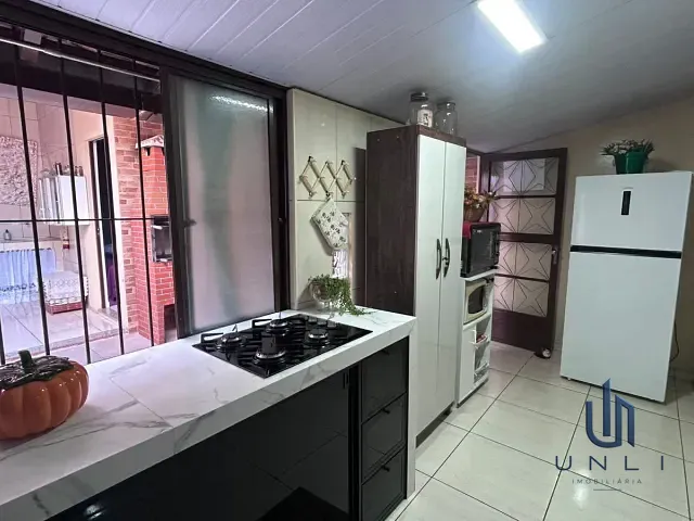 Casa 2 quartos e 2 banheiros, à venda, no bairro Jardim Vila Rica - Tiradentes em Volta Redonda