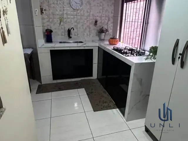 Casa 2 quartos e 2 banheiros, à venda, no bairro Jardim Vila Rica - Tiradentes em Volta Redonda
