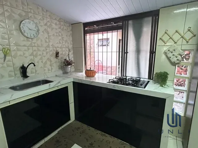Casa 2 quartos e 2 banheiros, à venda, no bairro Jardim Vila Rica - Tiradentes em Volta Redonda