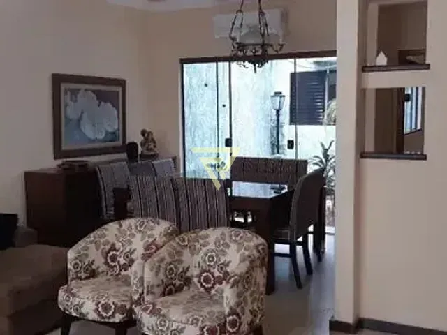 Casa com 300m² 4 quartos e 4 banheiros, à venda, no bairro Parque dos Bandeirantes em Ribeirão Preto
