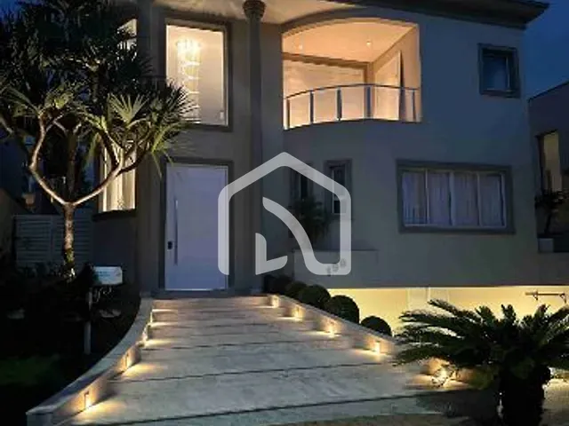 Casa com 505m² 4 quartos e 5 banheiros, à venda, no bairro Alphaville em Santana de Parnaíba