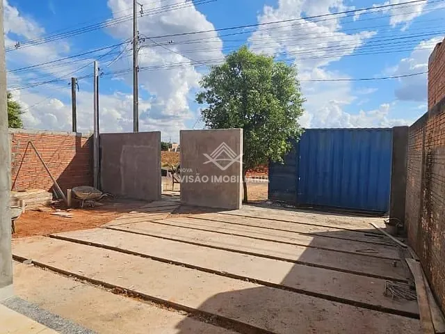 Casa 3 quartos e 1 banheiro, à venda, no bairro Jardim Bougainville em Sinop