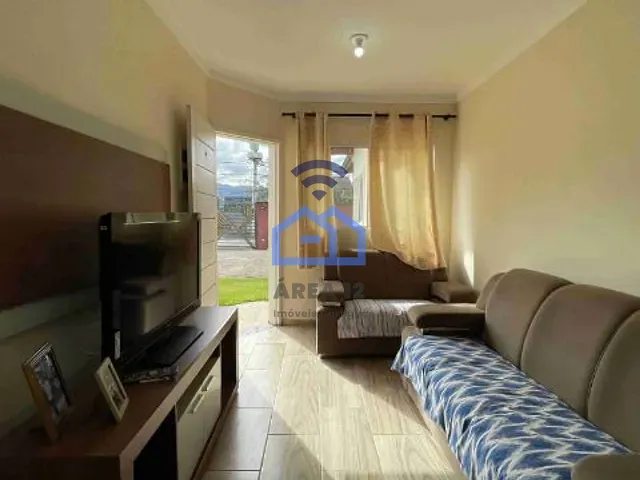 Casa 2 quartos e 1 banheiro, à venda, no bairro Balneário dos Golfinhos em Caraguatatuba