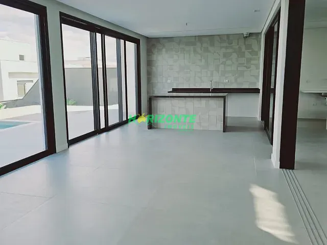 Casa com 720m² 5 quartos e 7 banheiros, à venda, no bairro Condomínio Reserva do Paratehy em São José dos Campos