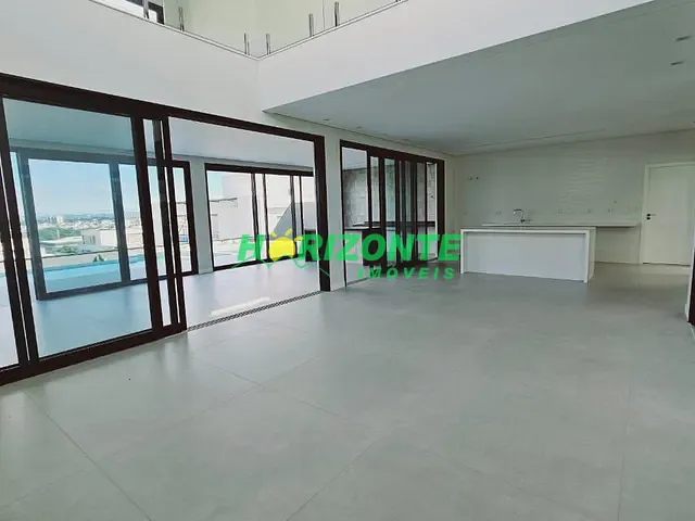Casa com 720m² 5 quartos e 7 banheiros, à venda, no bairro Urbanova em São José dos Campos