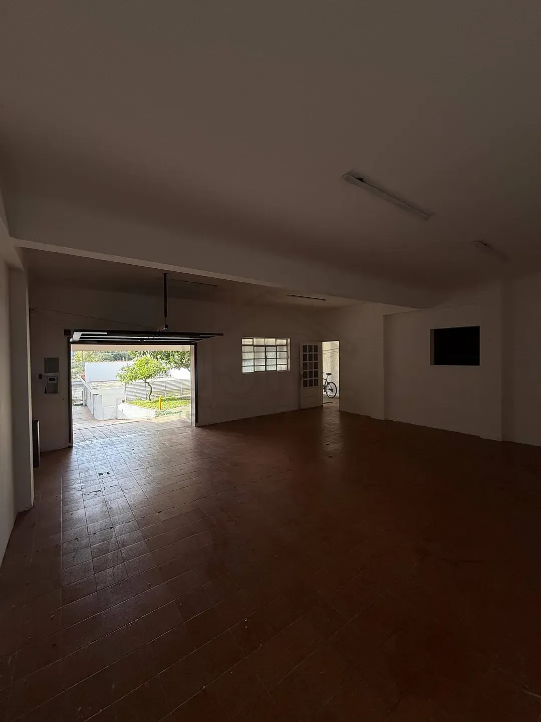 Casa, 1 quarto, 231 m² - Foto 2