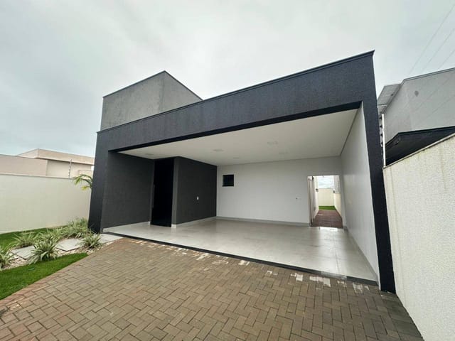 Casa com 324m² 3 quartos e 1 banheiro, à venda, no bairro Jardim Curitiba em Sinop