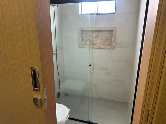 Casa com 324m² 3 quartos e 1 banheiro, à venda, no bairro Jardim Curitiba em Sinop