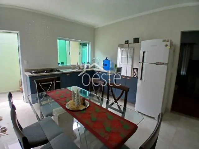 Casa com 144m² 3 quartos e 1 banheiro, à venda, no bairro Centro em Santa Bárbara D'Oeste