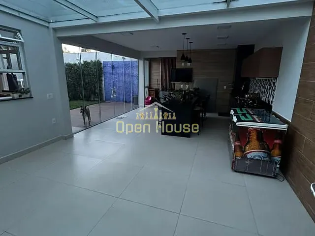 Casa com 303m² 3 quartos e 3 banheiros, à venda, no bairro Roma em Volta Redonda