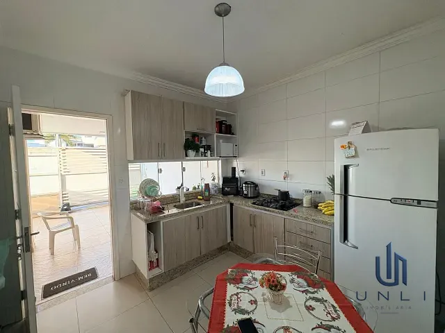 Casa 3 quartos e 3 banheiros, à venda, no bairro Três Poços em Volta Redonda
