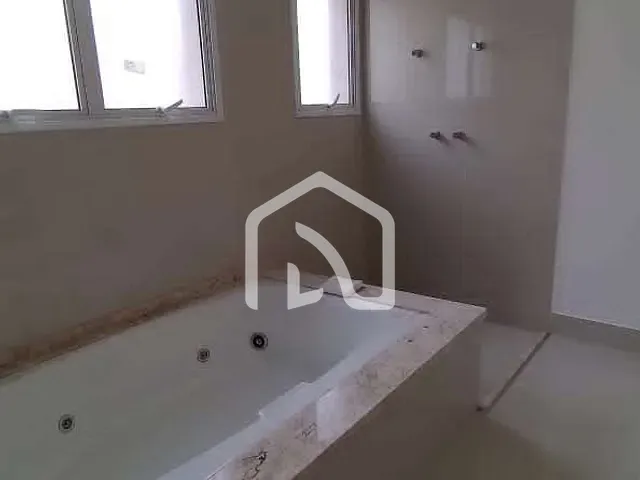 Casa com 470m² 4 quartos e 5 banheiros, à venda, no bairro Alphaville em Santana de Parnaíba