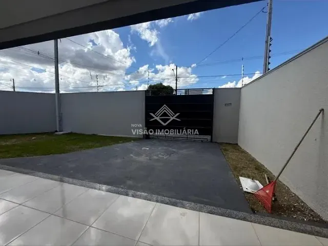 Casa 2 quartos e 1 banheiro, à venda, no bairro Jardim Bougainville em Sinop