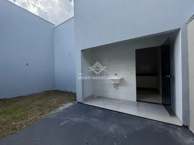 Casa 2 quartos e 1 banheiro, à venda, no bairro Jardim Bougainville em Sinop