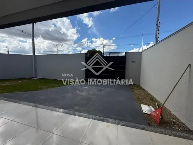 Casa 2 quartos e 1 banheiro, à venda, no bairro Jardim Bougainville em Sinop