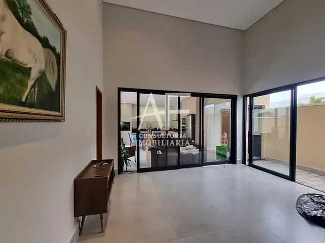 Casa com 350m² 3 quartos e 5 banheiros, à venda, no bairro Condomínio Ouro Ville em Taubaté