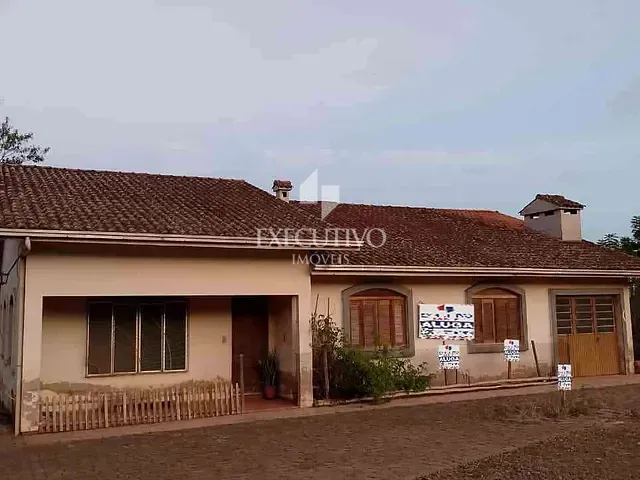 Casa com 1920m² 3 quartos e 2 banheiros, à venda ou para alugar, no bairro Palmas em Arroio do Meio