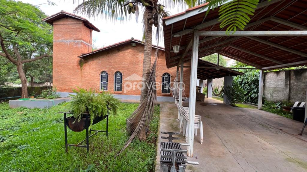 Casa, 4 quartos, 1150 m² - Foto 1