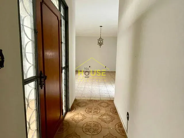 Casa com 539m² 4 quartos e 4 banheiros, para alugar, no bairro Patrimônio Novo em Votuporanga