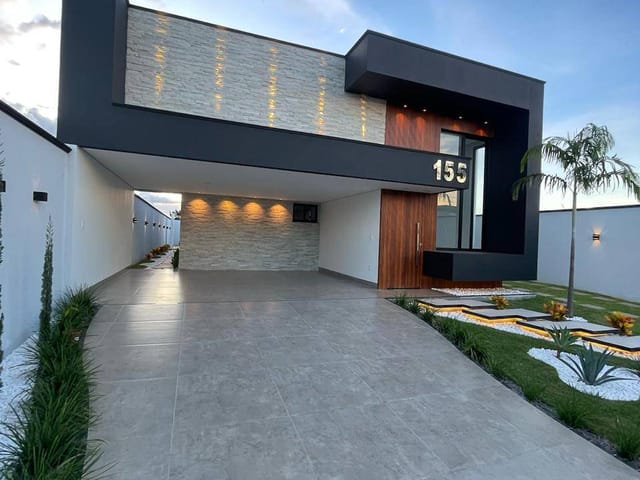 Casa com 360m² 3 quartos e 2 banheiros, à venda, no bairro Residencial Paris em Sinop