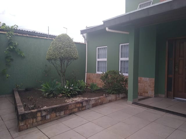 Casa com 356m² 3 quartos e 3 banheiros, à venda, no bairro Vila São Geraldo em Taubaté